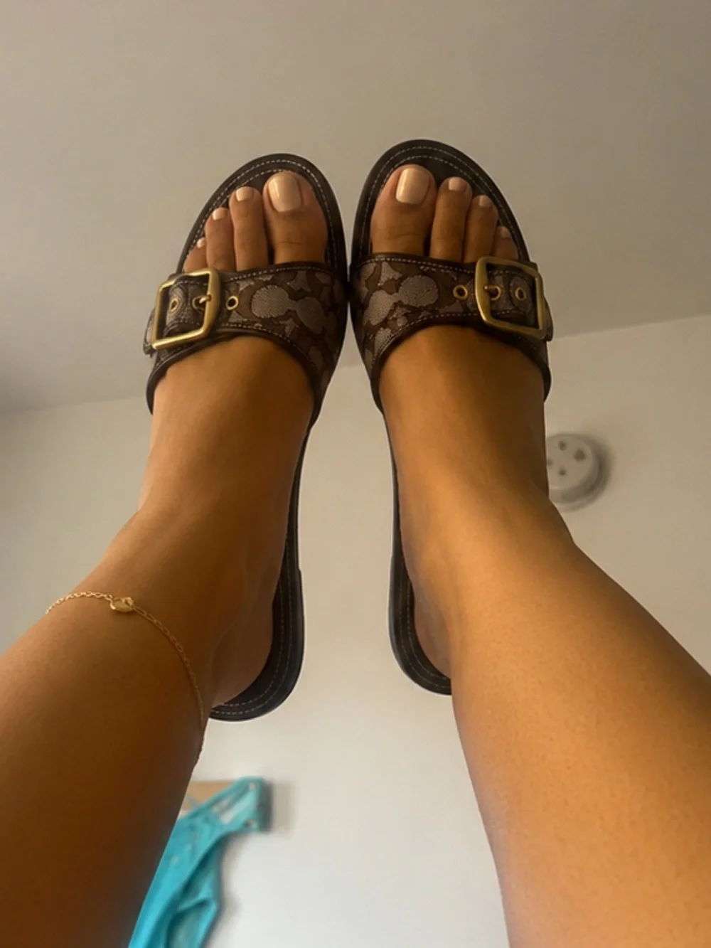 Viral COACH Women's Brown Signature Kitten Heel Sandals with Buckle